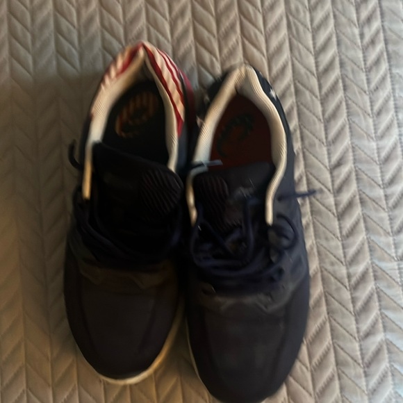 Mess ASICS - Picture 1 of 4